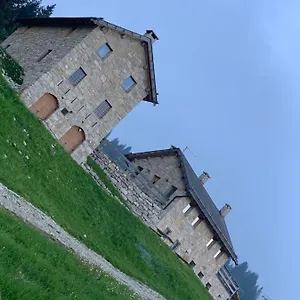 Bed & Breakfast Baiti Par Via, Folgaria